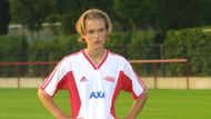 Keira Knightley in Bend It Like Beckham | Image via Getty